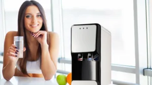 Copia de Dark Gray and Yellow Simple Dark Fashion Portfolio Resume Website 7 1 1536x864 1