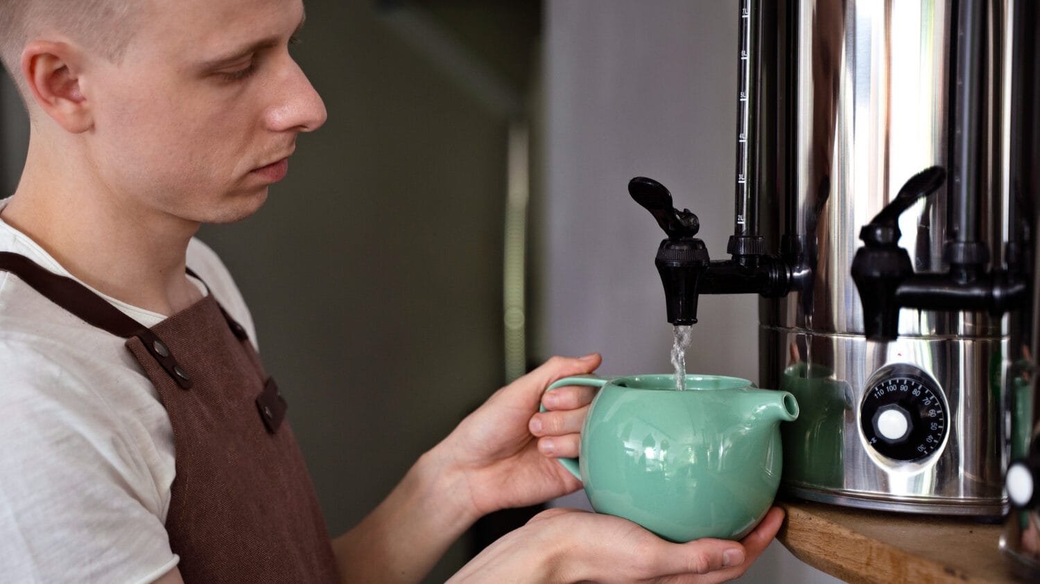 dispensador de agua de cerámica